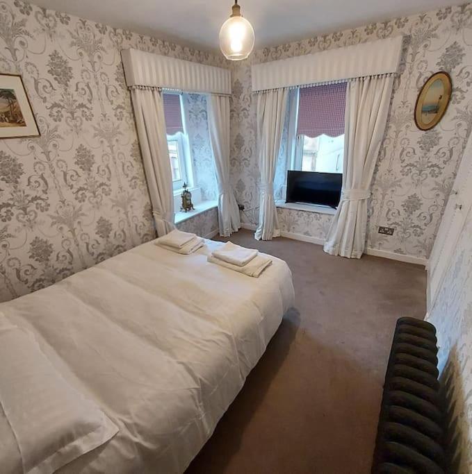 Lovely 1 Bed House In Largs, North Ayrshire Esterno foto